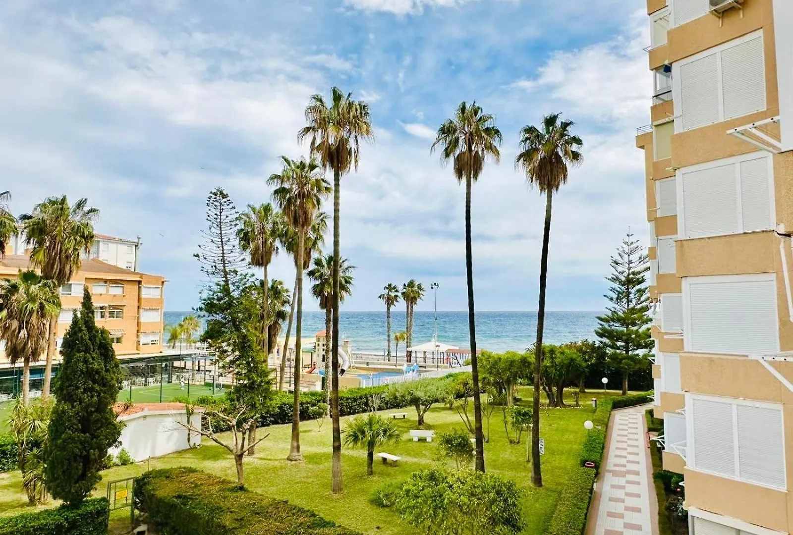 Estudio Pepa Luna Algarrobo Beach Málaga 0*,  España